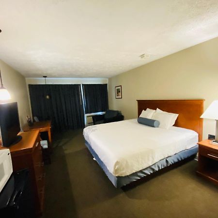Fleetwood Inn Suites เชบอยกัน ภายนอก รูปภาพ