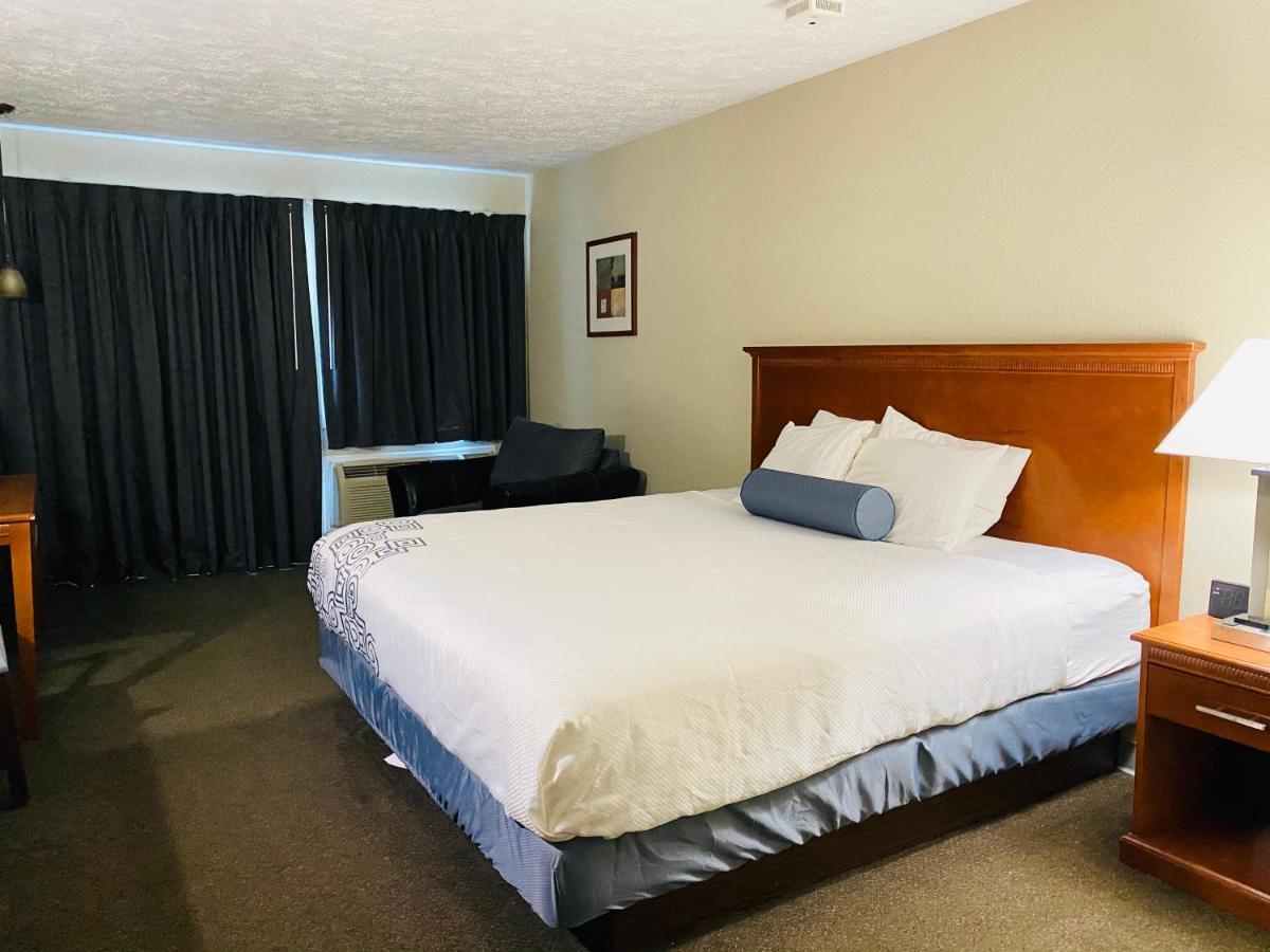 Fleetwood Inn Suites เชบอยกัน ภายนอก รูปภาพ