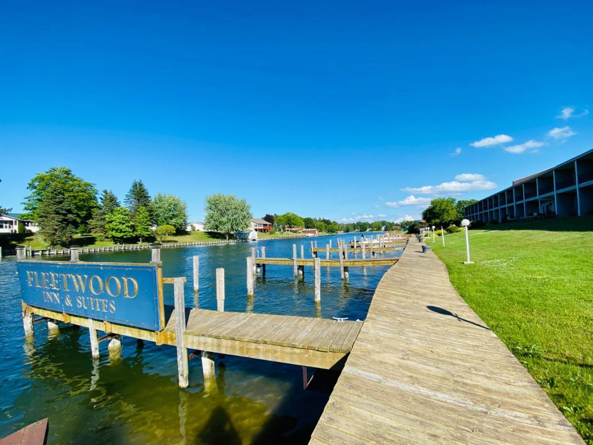 Fleetwood Inn Suites เชบอยกัน ภายนอก รูปภาพ