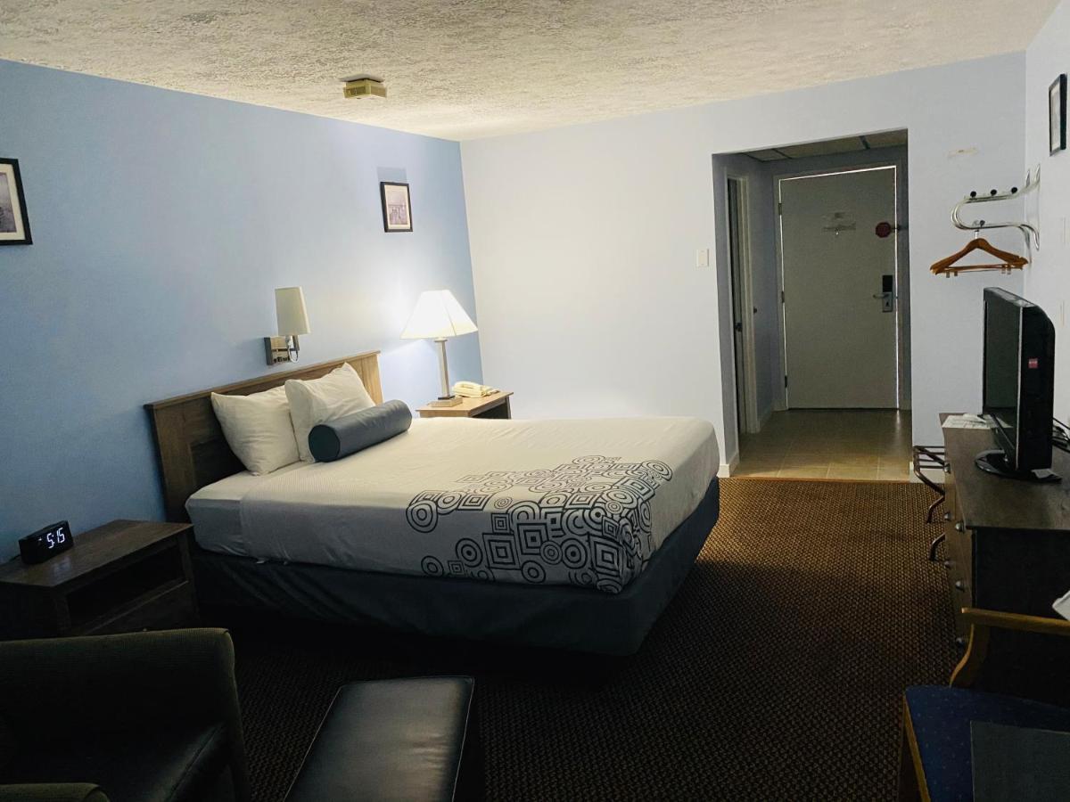 Fleetwood Inn Suites เชบอยกัน ภายนอก รูปภาพ